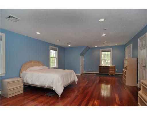 20 Linden Road Barrington, RI 02806 - Photo 17 of 20 Bedroom. Or bonus room
