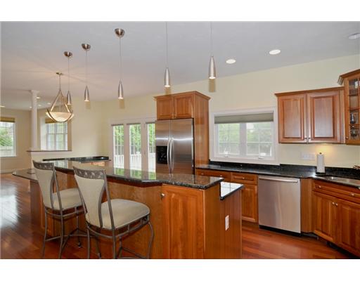 20 Linden Road Barrington, RI 02806 - Photo 4 of 20 Kitchen.