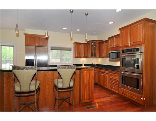 20 Linden Road Barrington, RI 02806 - Photo 5 of 20 Kitchen.