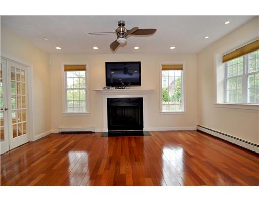 20 Linden Road Barrington, RI 02806 - Photo 9 of 20 Den/Family/Great Room.