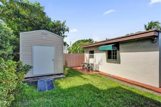 $2,088,000 | 2024 Alton Road, Miami Beach, FL 33140