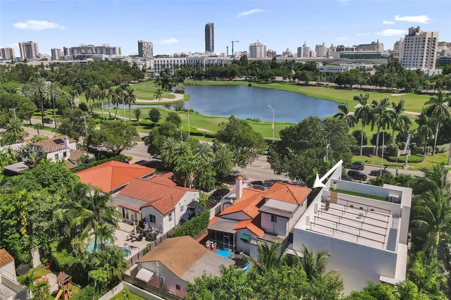 $2,088,000 | 2024 Alton Road, Miami Beach, FL 33140
