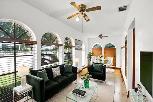 $2,088,000 | 2024 Alton Road, Miami Beach, FL 33140