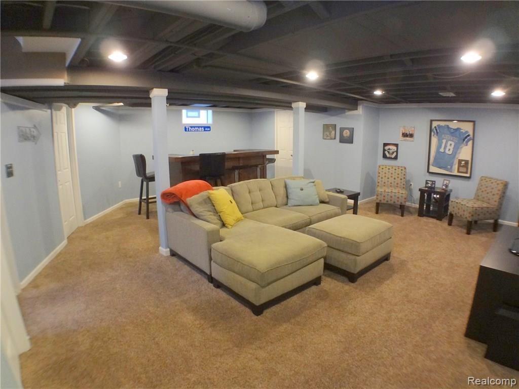 929 Cambridge Road Berkley, MI 48072 - Photo 16 of 18