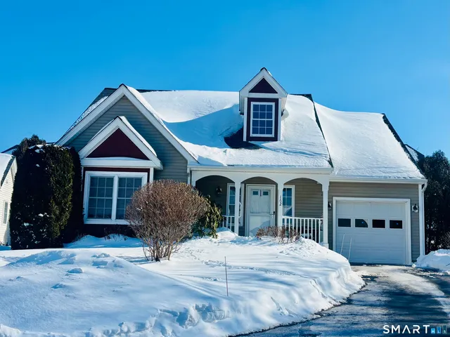 $395,000 | 162 Thistle Pond Drive, Unit 162, Bloomfield, CT 06002