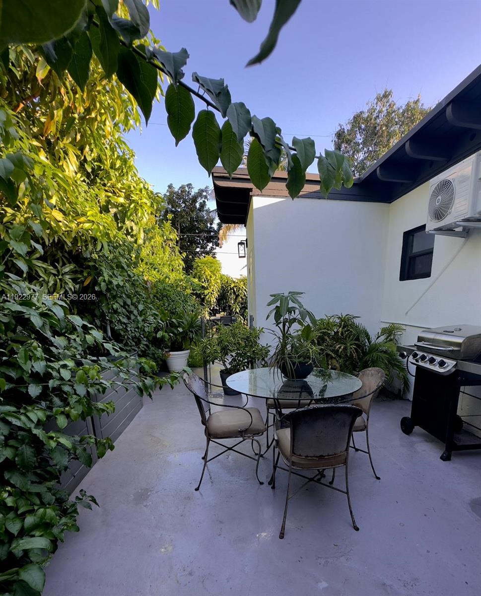 270 Northwest 109th Street, Unit 270 Miami, FL 33168 - Photo 13 of 47