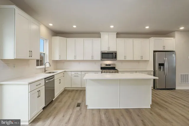 $3,300 | 708 Platinum Drive, Phoenixville, PA 19460