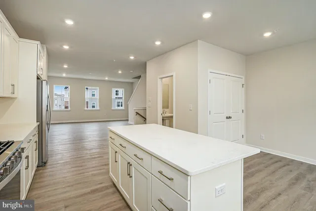 $3,300 | 708 Platinum Drive, Phoenixville, PA 19460