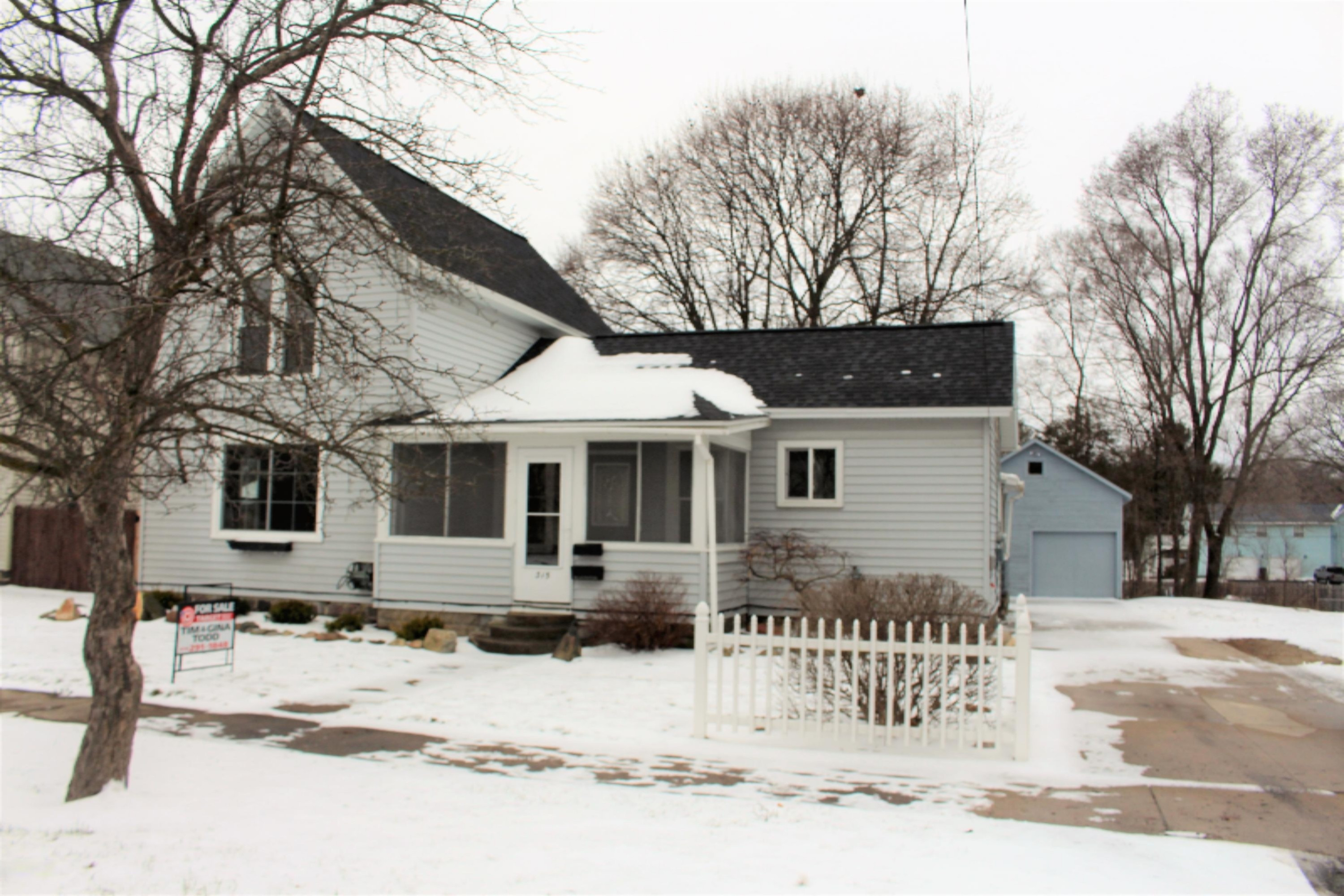 315 South Front Street Belding, MI 48809 - Photo 1 of 14 IMG_6320