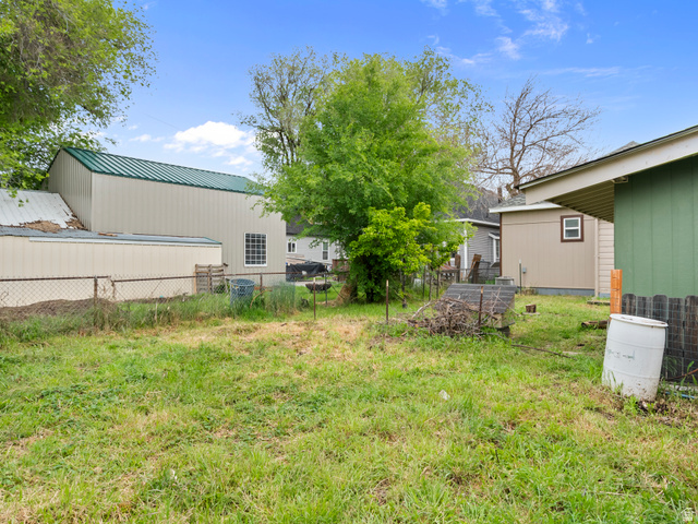 510 Canyon Road Ogden, UT 84404 - Photo 29 of 30 View of yard