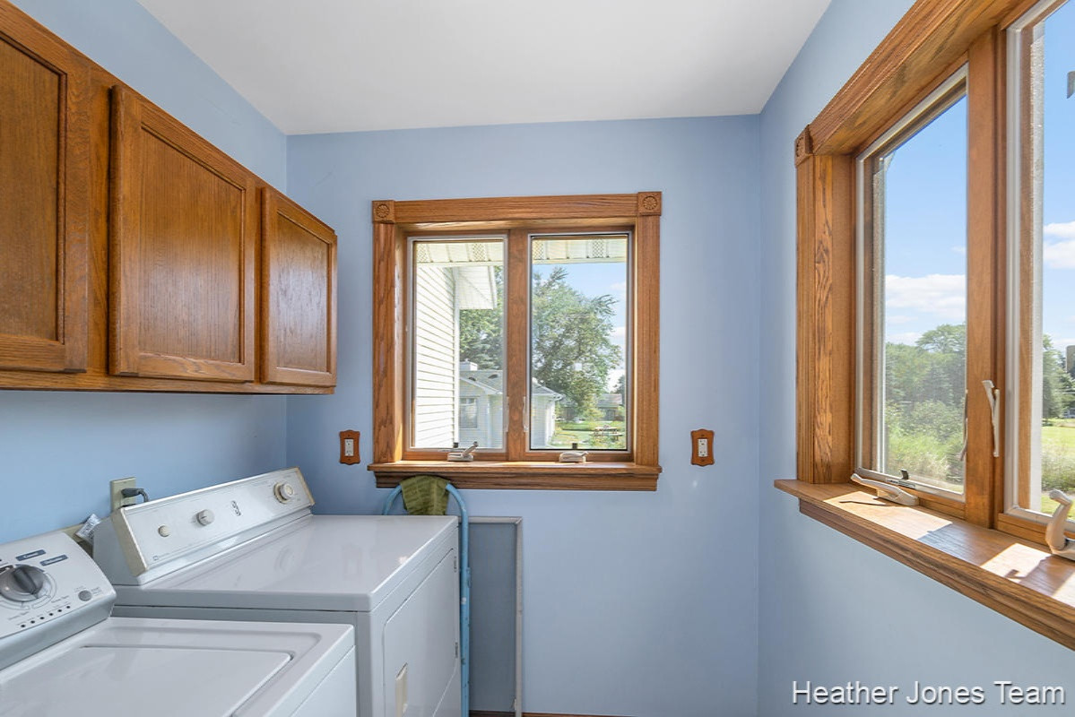 9667 Belding Road Belding, MI 48809 - Photo 11 of 18 IMG_1010