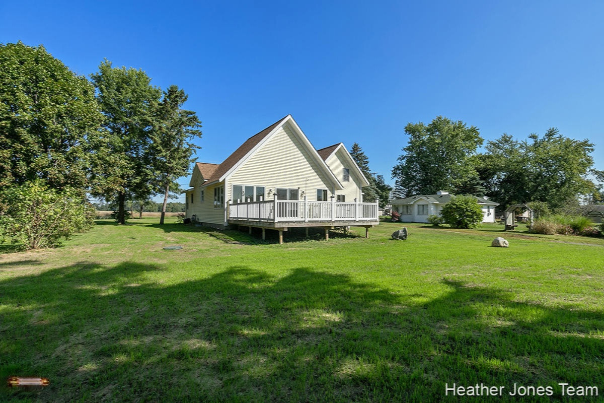 9667 Belding Road Belding, MI 48809 - Photo 17 of 18 IMG_1016