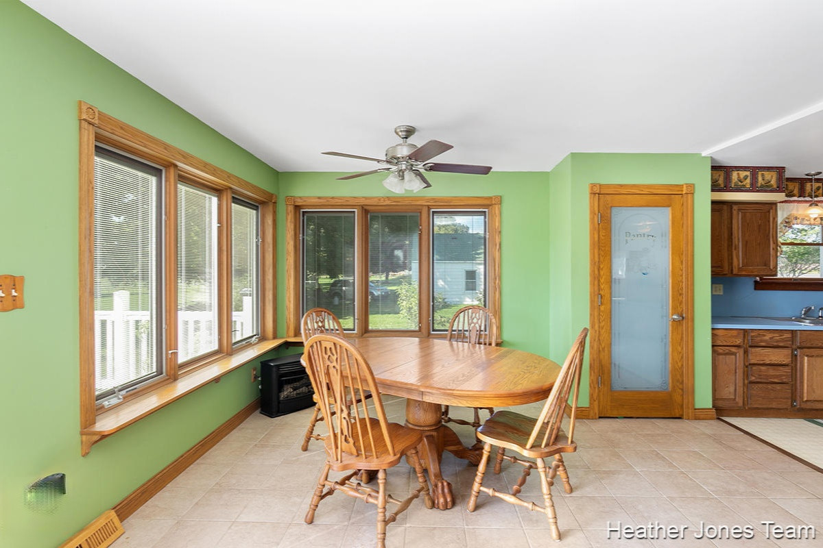 9667 Belding Road Belding, MI 48809 - Photo 7 of 18 IMG_1006