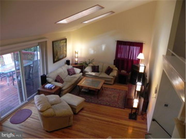 179 Windmill Road Willow Grove, PA 19090 - Photo 5 of 25 Living Room