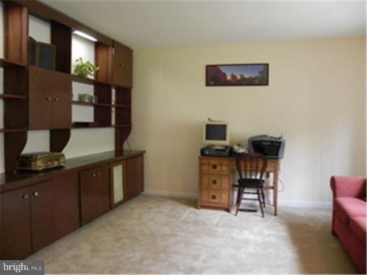 179 Windmill Road Willow Grove, PA 19090 - Photo 10 of 25 Family Room