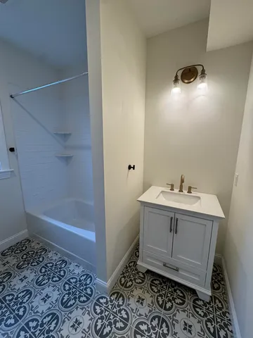 $4,450 | 21 Langdon Street, Portsmouth, NH 03801