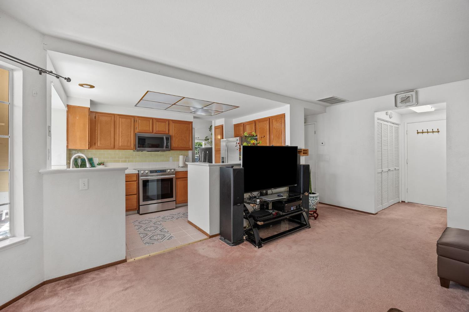 1001 Ignacio Court Pinole, CA 94564 - Photo 12 of 42 a view of kitchen with microwave and cabinets