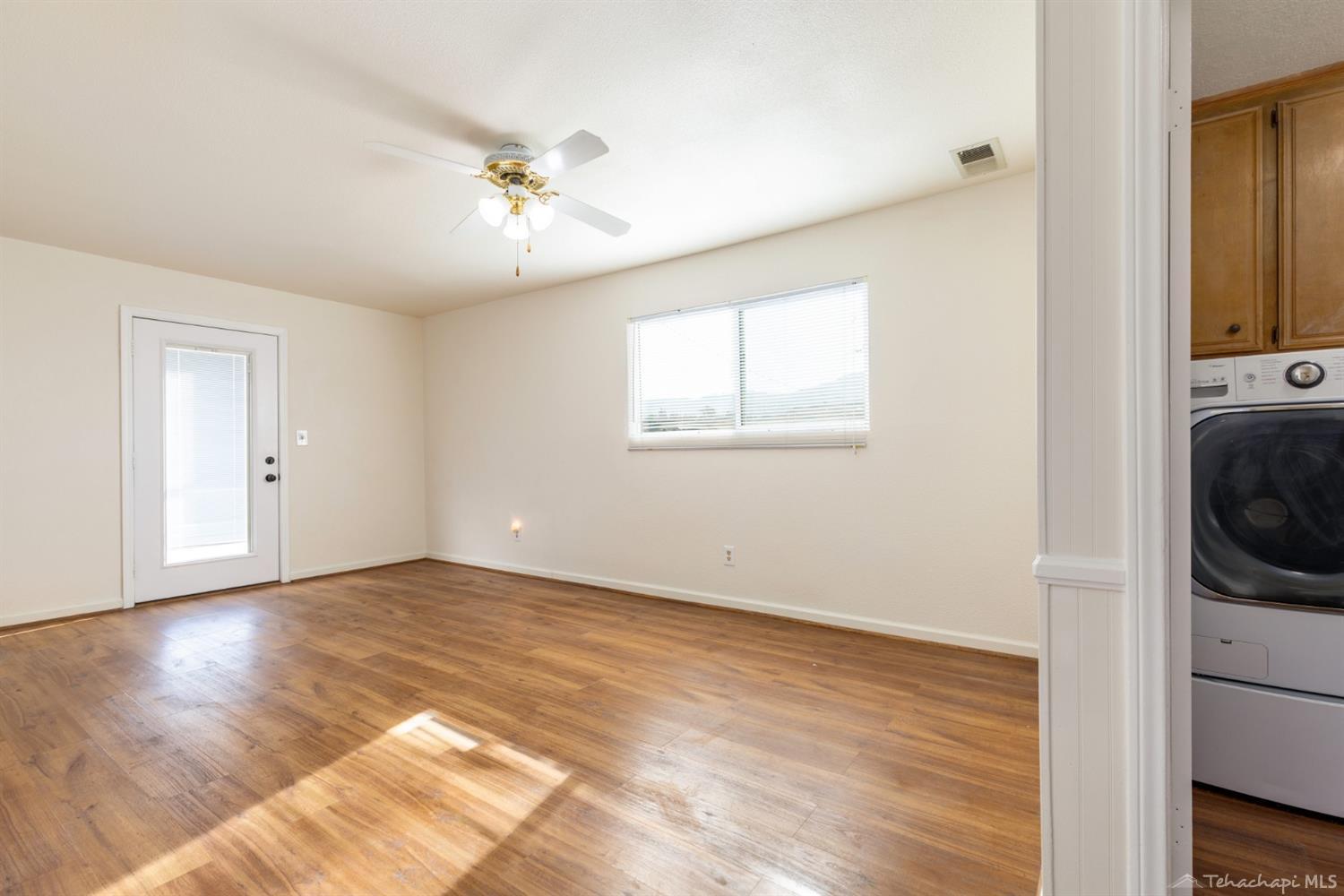 19500 Pine Ridge Drive Tehachapi, CA 93561 - Photo 16 of 29 Gallery Image 16