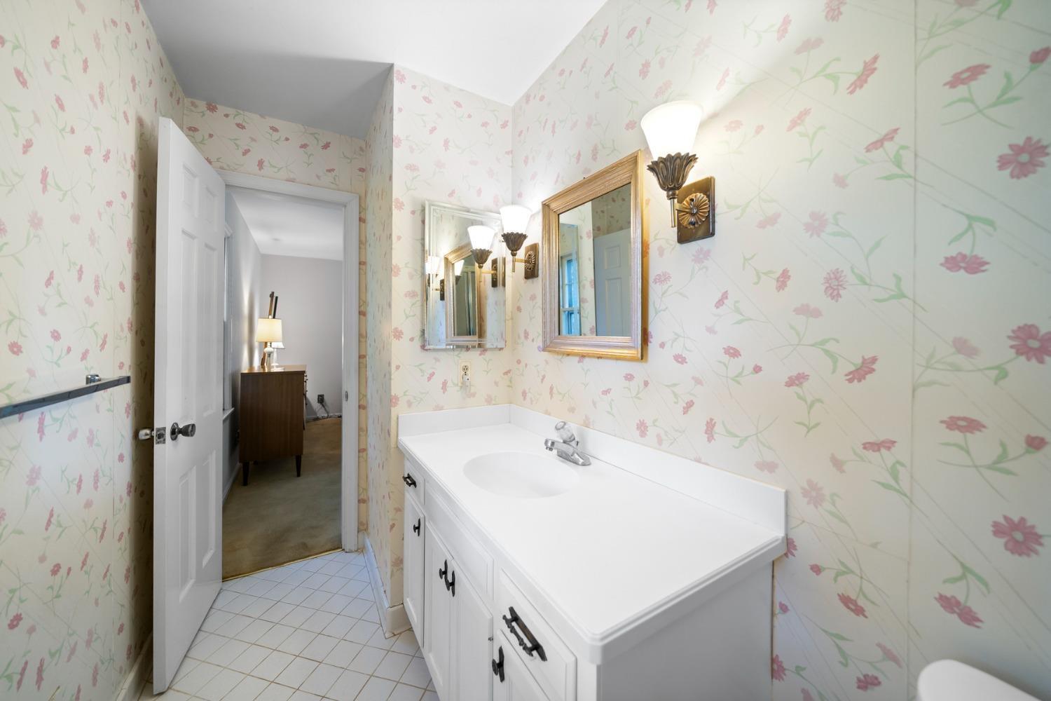 8100 Shawnee Run Road Cincinnati, OH 45243 - Photo 24 of 49 Gallery Image 24