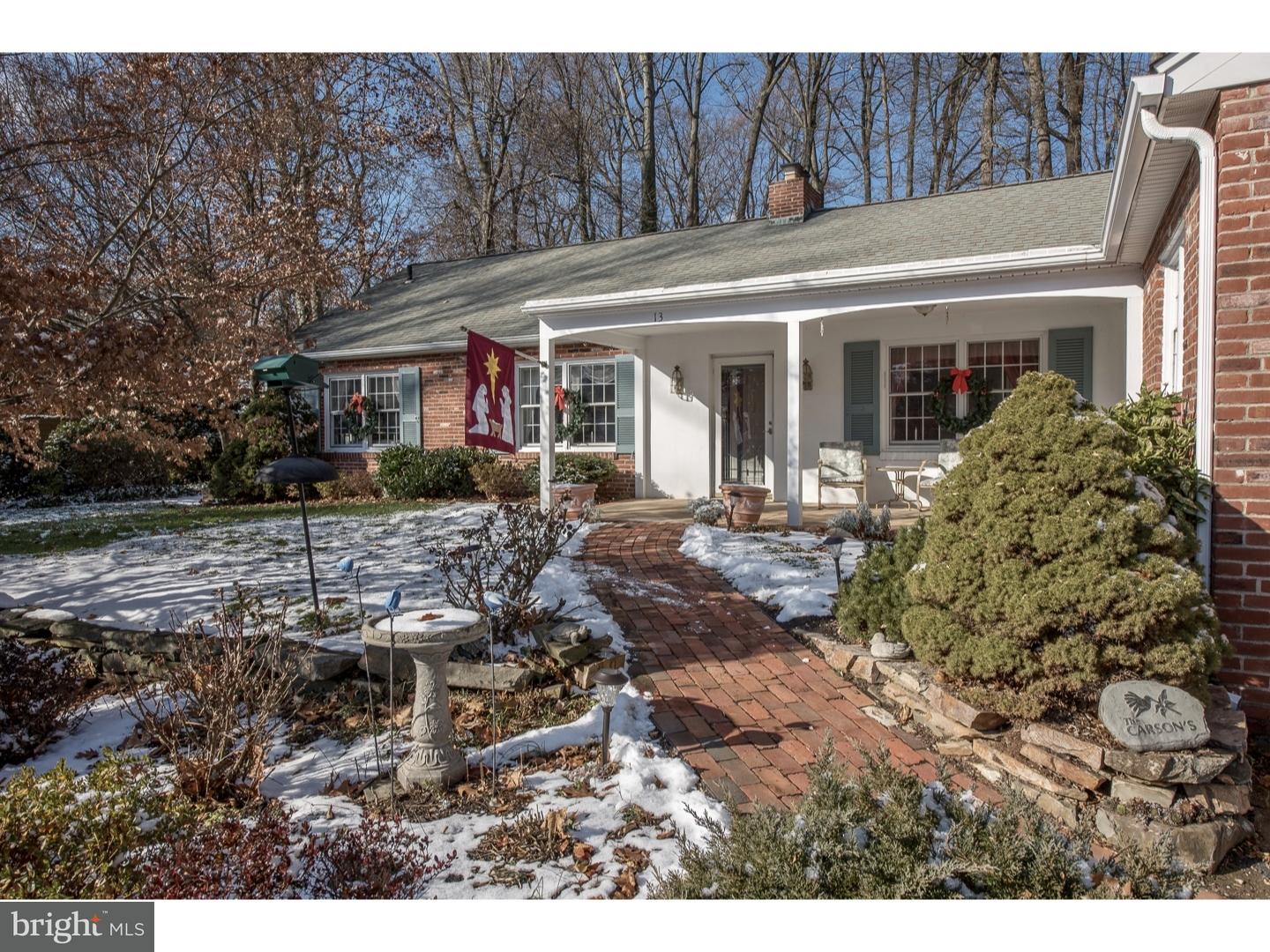 13 Forest Road Wayne, PA 19087 - Photo 3 of 25