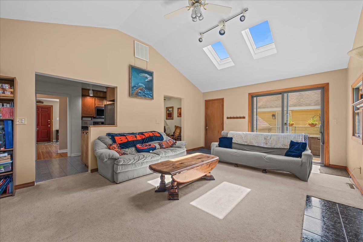 207 South Randall Road Aurora, IL 60506 - Photo 12 of 33 Gallery Image 12