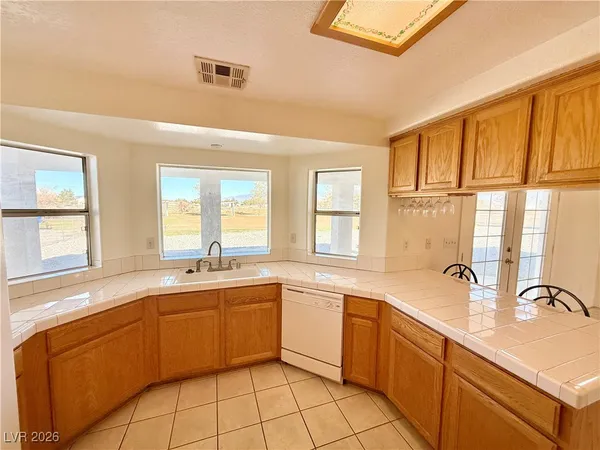 $2,000 | 1230 West Iguana Street, Pahrump, NV 89048