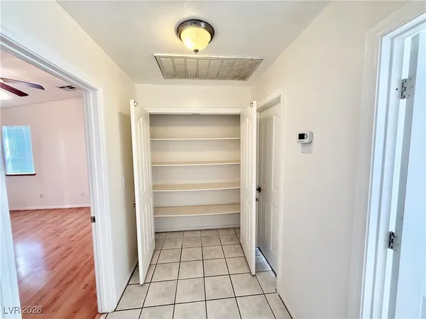 $2,000 | 1230 West Iguana Street, Pahrump, NV 89048