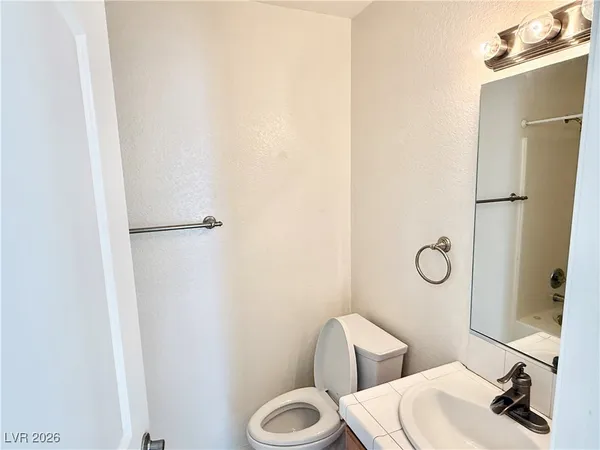 $2,000 | 1230 West Iguana Street, Pahrump, NV 89048