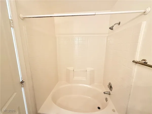 $2,000 | 1230 West Iguana Street, Pahrump, NV 89048