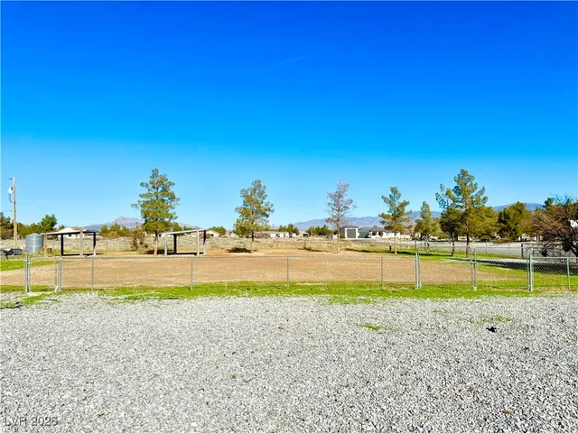$2,000 | 1230 West Iguana Street, Pahrump, NV 89048