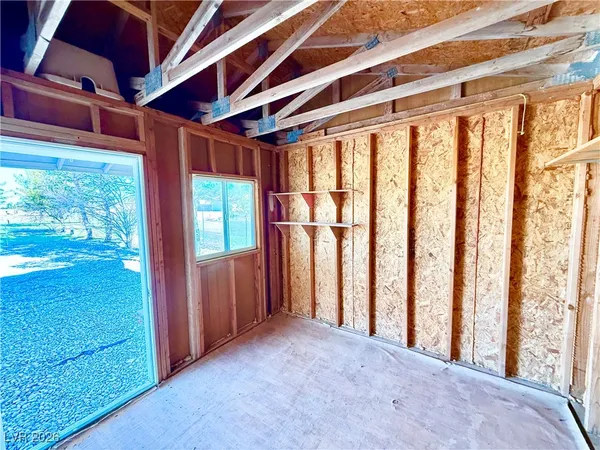 $2,000 | 1230 West Iguana Street, Pahrump, NV 89048