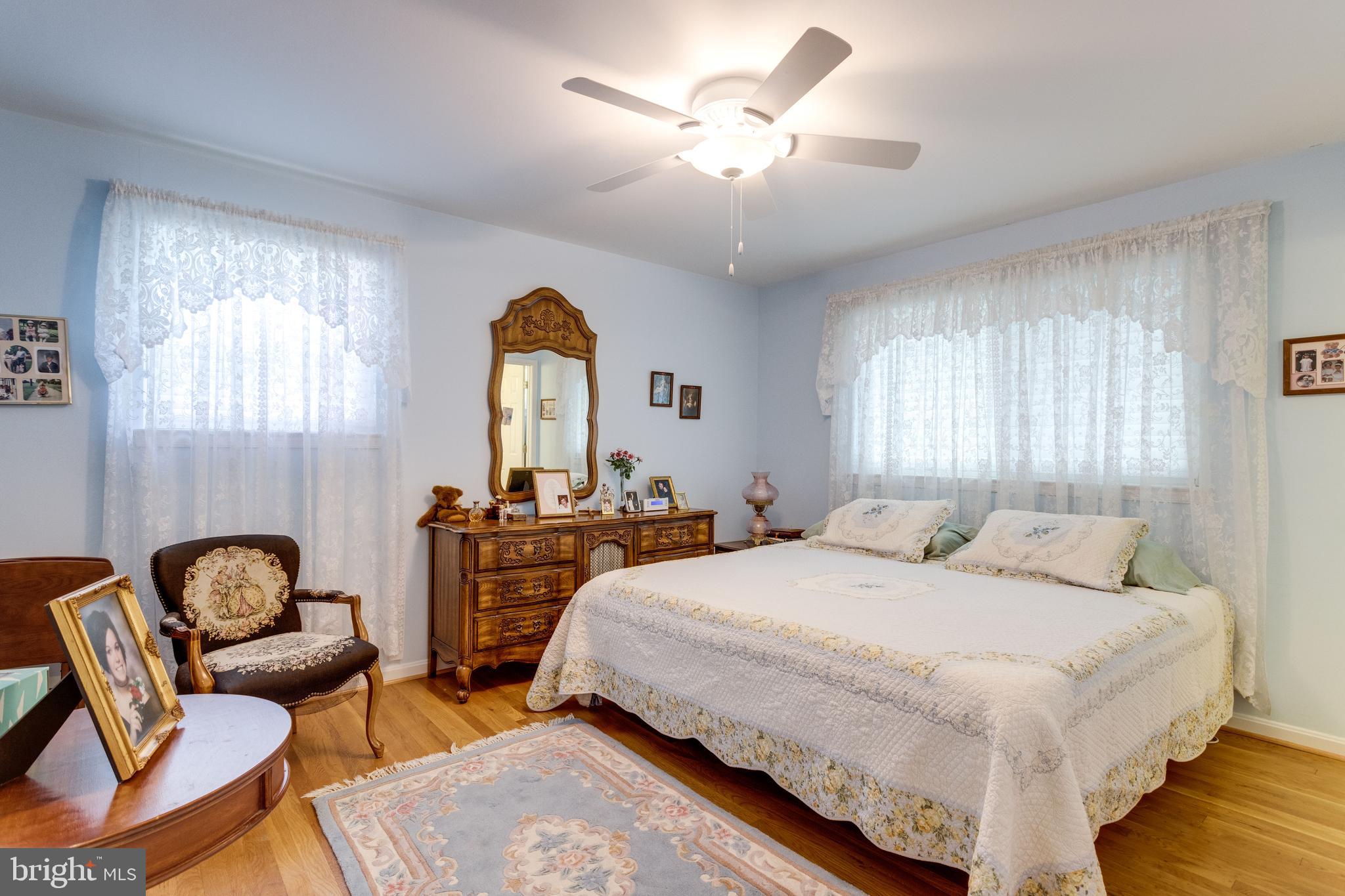 8609 Clydesdale Road Springfield, VA 22151 - Photo 17 of 43 Spacious Master Bedroom