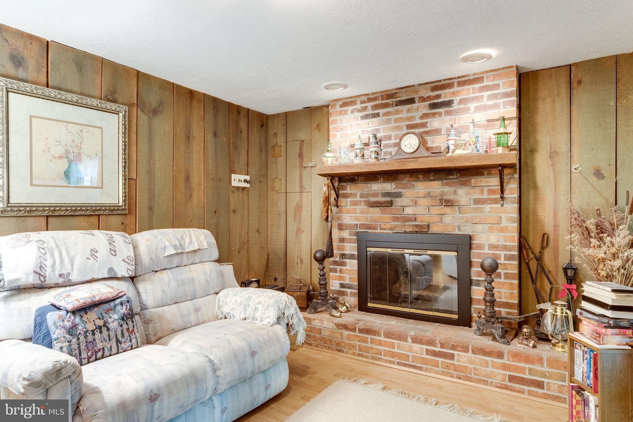 8609 Clydesdale Road Springfield, VA 22151 - Photo 29 of 43 Gas Fireplace