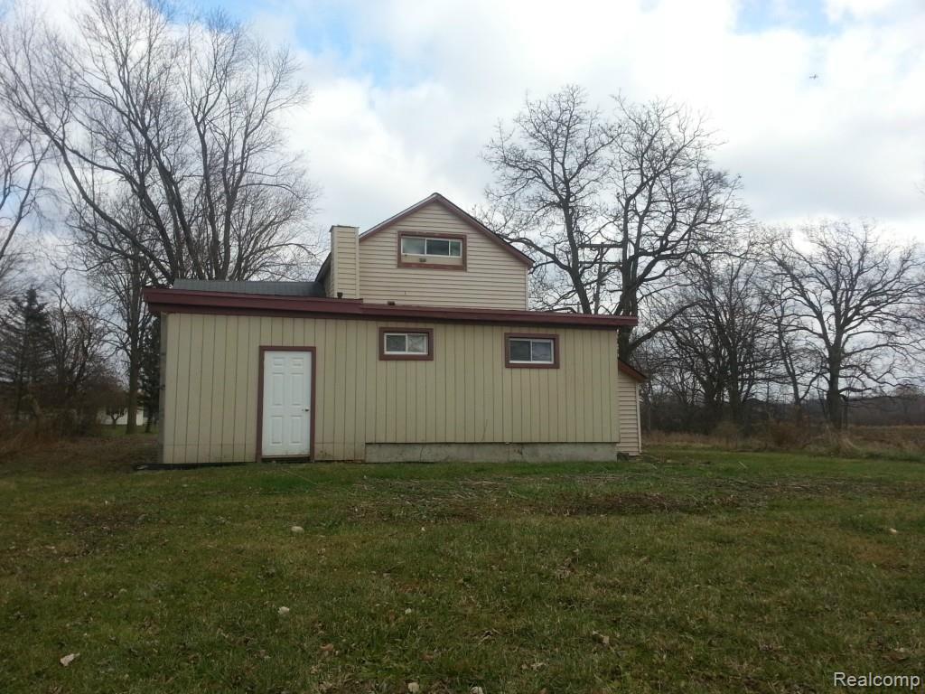 6935 Earhart Road South Lyon, MI 48178 - Photo 2 of 10 006.jpg
