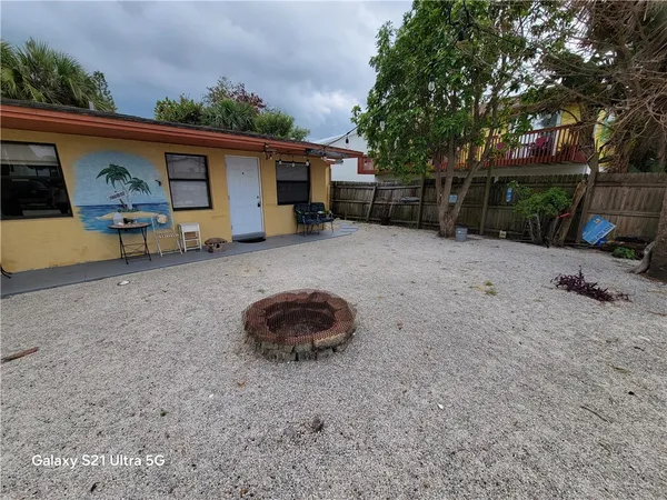 $1,400 | 305 South Ocean Drive, Unit 4, Fort Pierce, FL 34949