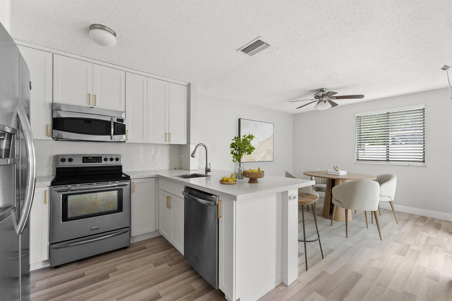 9850 Ridge Creek Road Boca Raton, FL 33496 - Photo 4 of 15 20250909193608161098000000-o