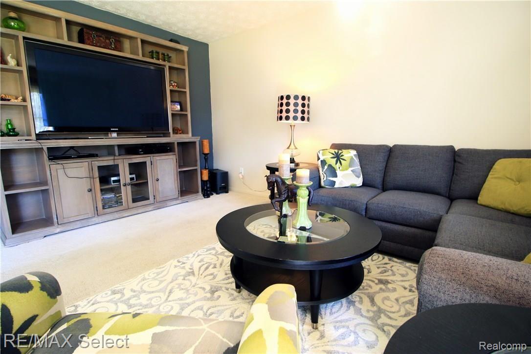 6 Living Room  8455 McCandlish.JPG