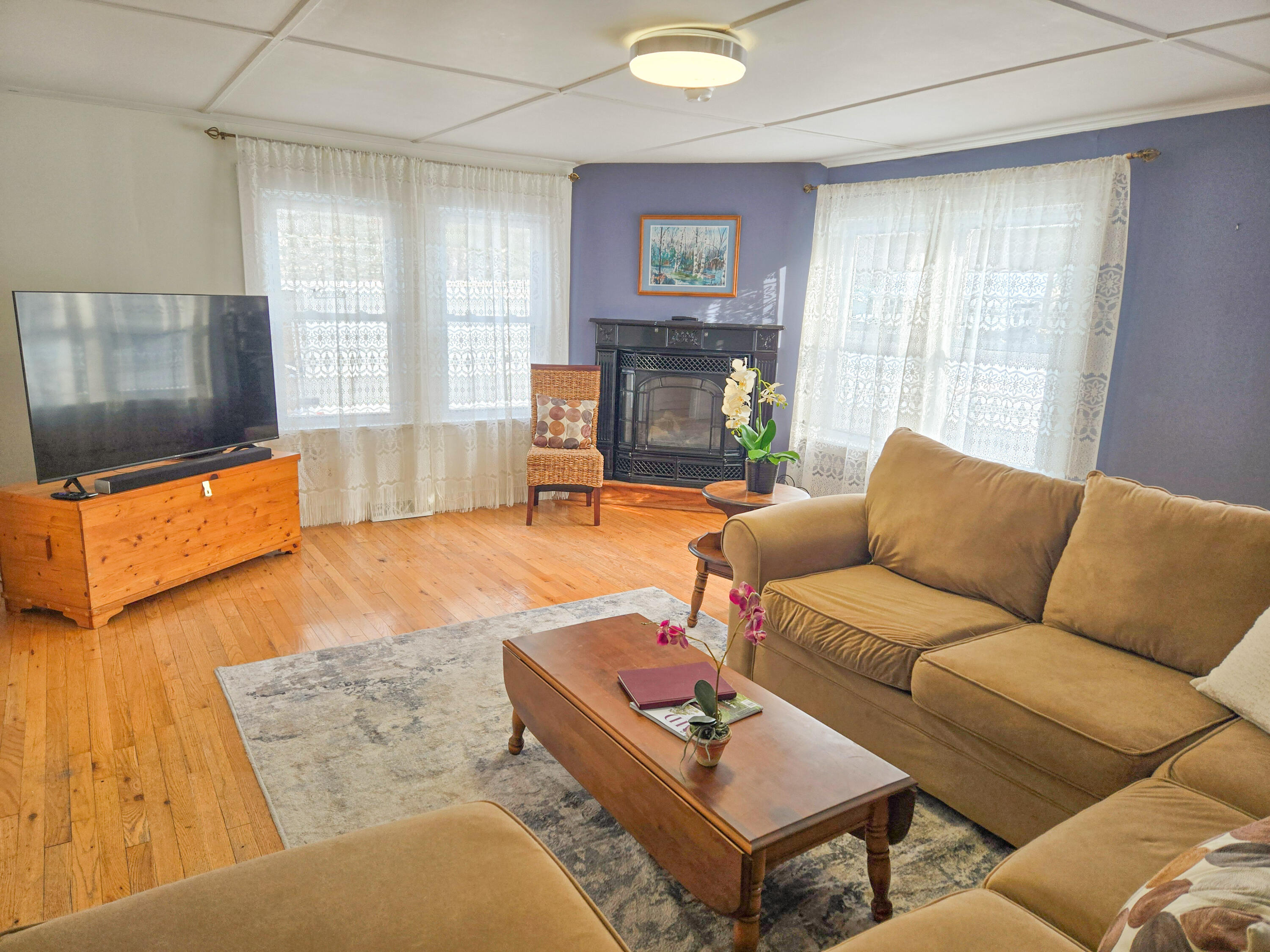 194 Weymouth Road Gray, ME 04039 - Photo 11 of 25 Living Room