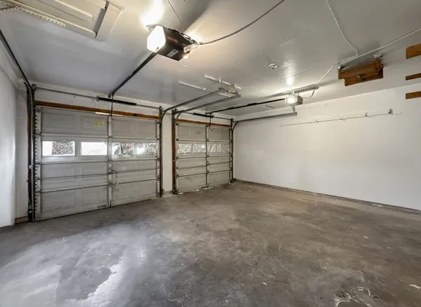 $2,100 | 5619 Wood Creek Way, Houston, TX 77017