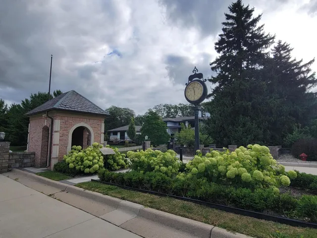 $399,000 | 13881 Emrick Drive, Plymouth, MI 48170