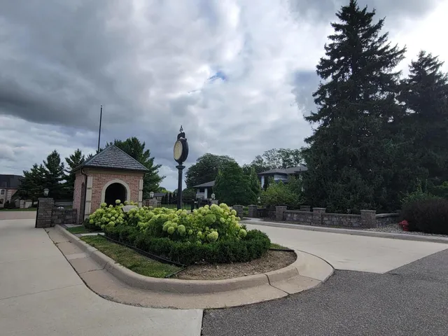 $399,000 | 13881 Emrick Drive, Plymouth, MI 48170