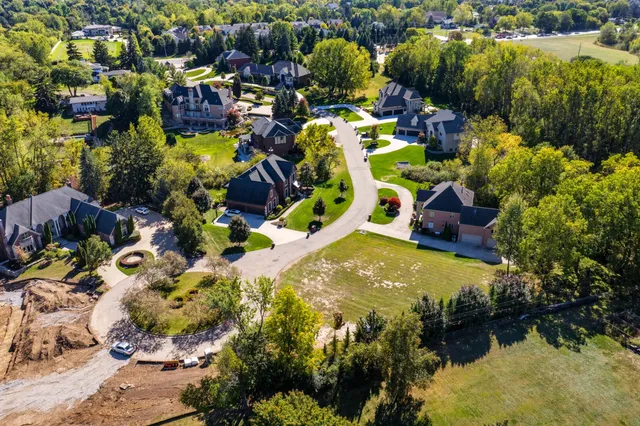 $399,000 | 13881 Emrick Drive, Plymouth, MI 48170