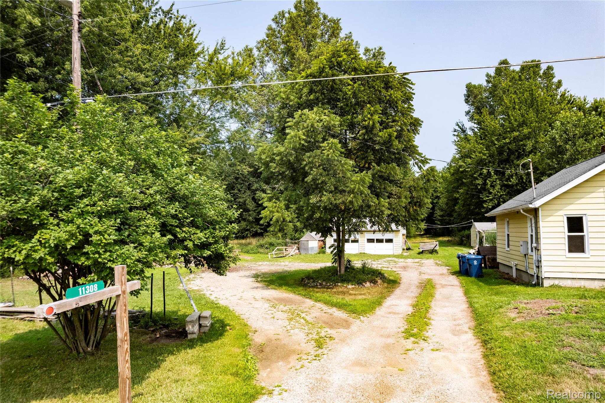 11308 Wilson Road Montrose, MI 48457 - Photo 2 of 19 166.jpg
