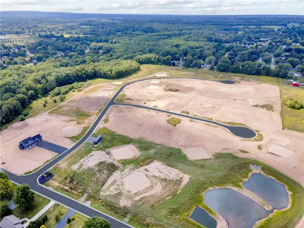 $819,900 | 5 Hutchings Road, Ogden, NY 14559