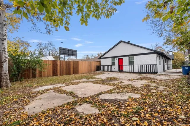 $410,000 | 604 South Fitzhugh Avenue, Dallas, TX 75223