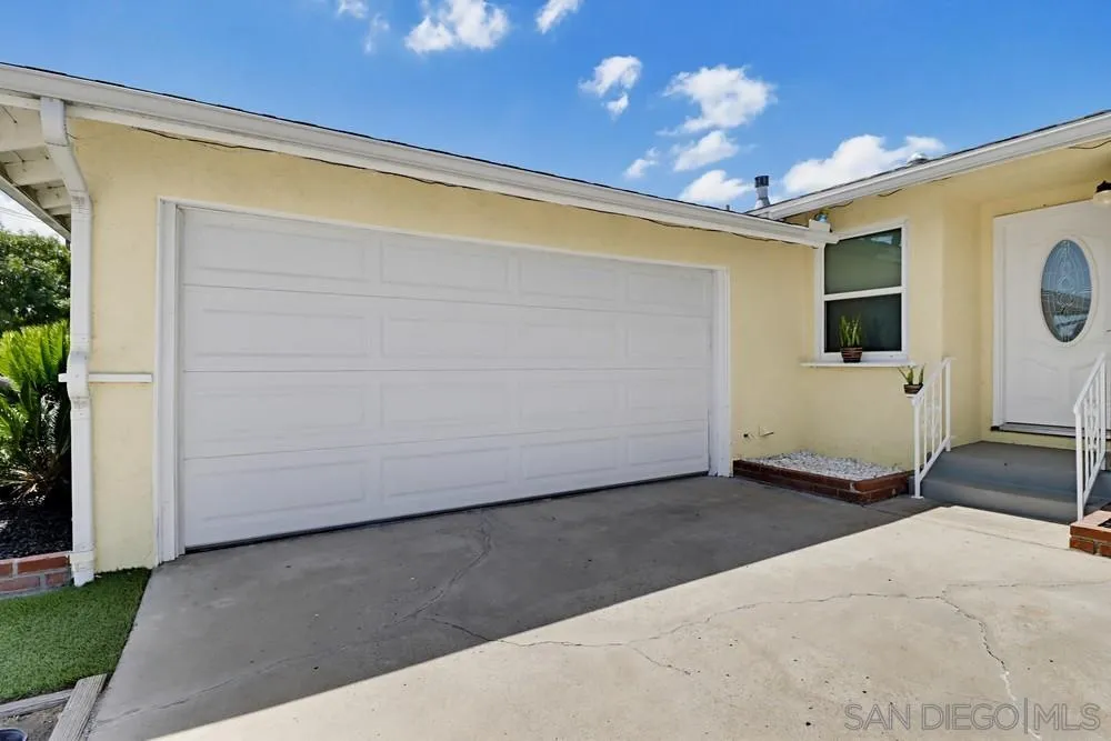 720 Safford Avenue Spring Valley, CA 91977 - Photo 3 of 26