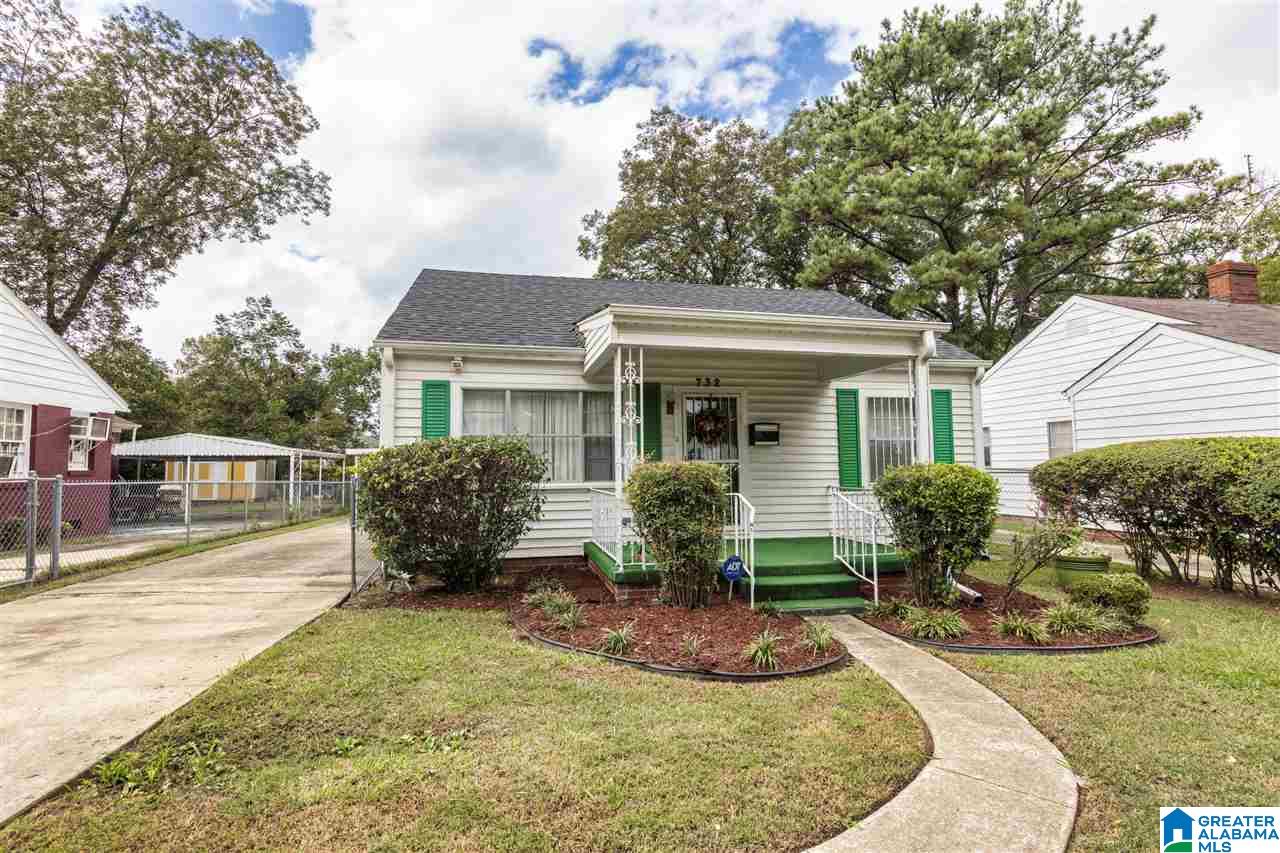 732 Center Place Southwest Birmingham, AL 35211 - Photo 1 of 4