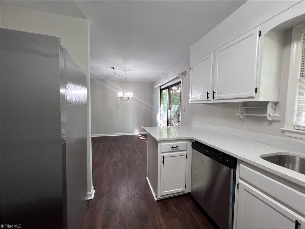 309 Elmhurst Avenue High Point, NC 27262 - Photo 8 of 22
