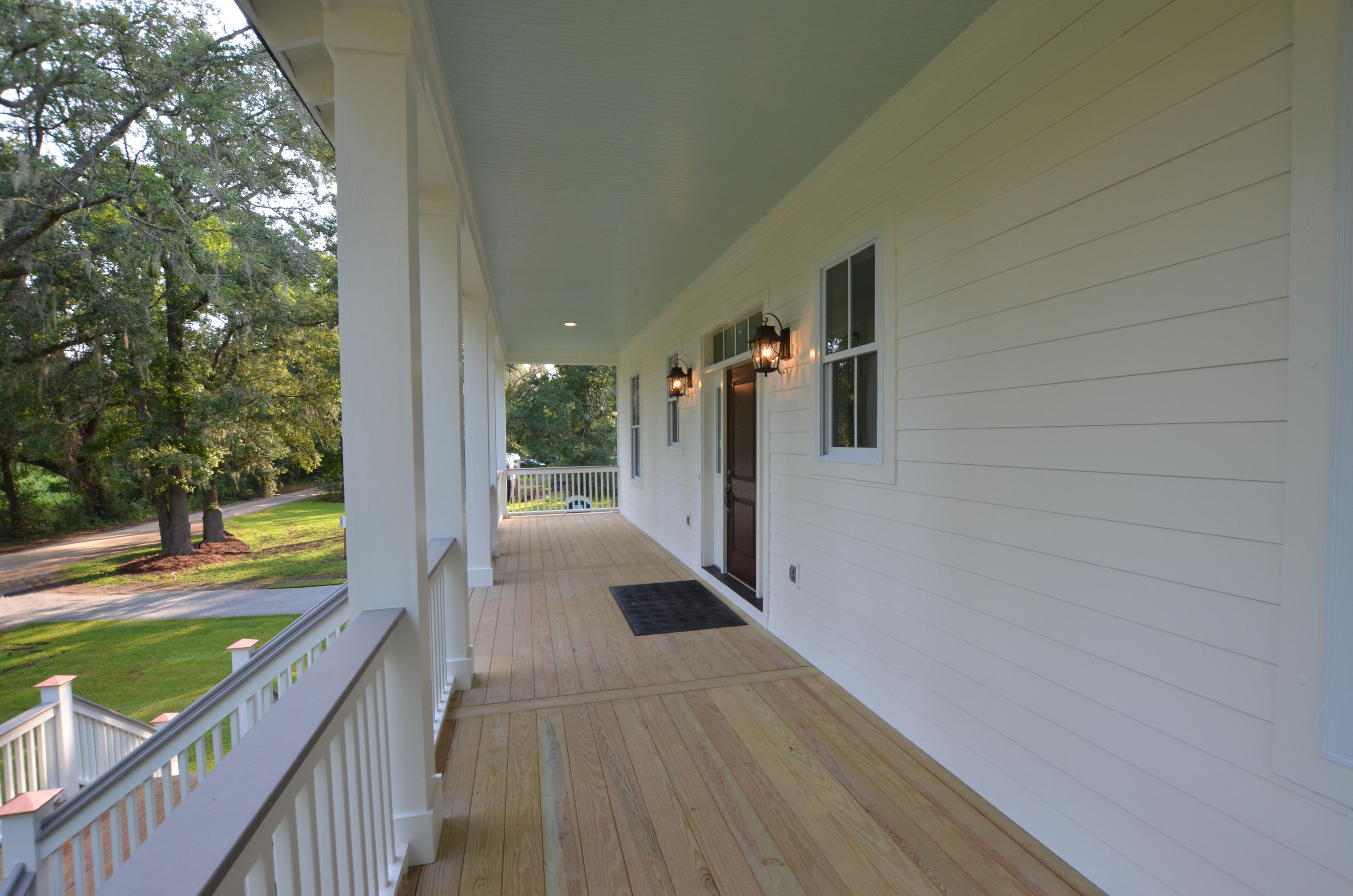 325 Mercantile Road McClellanville, SC 29458 - Photo 4 of 33 Front Porch