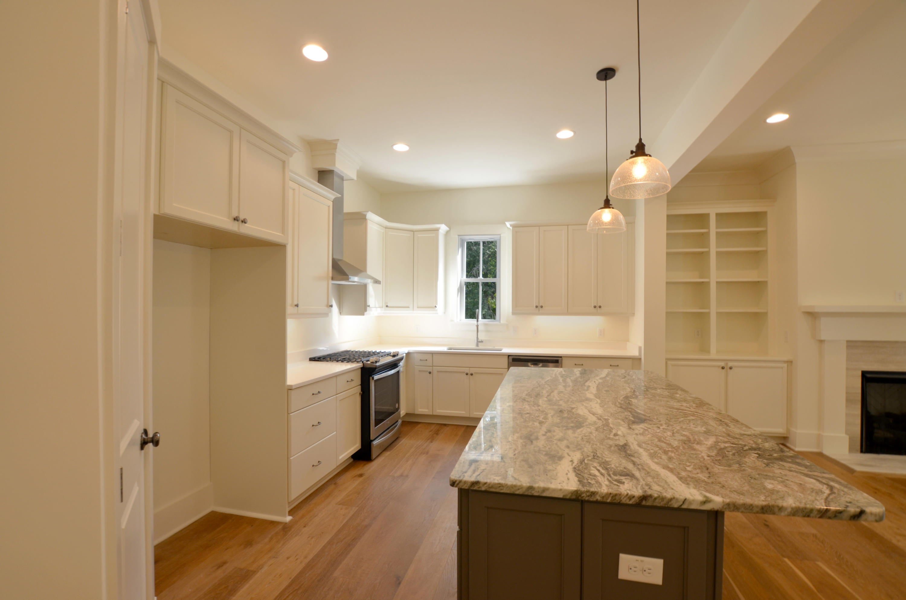325 Mercantile Road McClellanville, SC 29458 - Photo 5 of 33 Kitchen